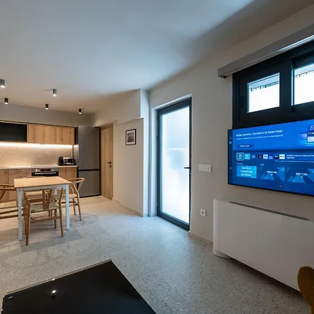 Semi-basement - Asklipiou Cube *