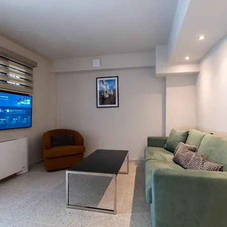 Semi-basement - Asklipiou Cube *