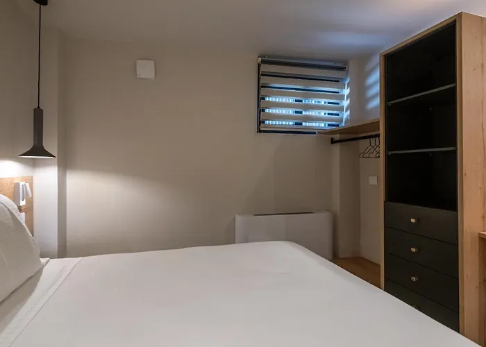 Semi-basement - Asklipiou Cube * Kalamata