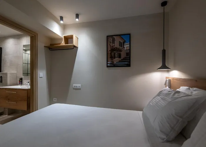 Semi-basement - Asklipiou Cube Apartmán